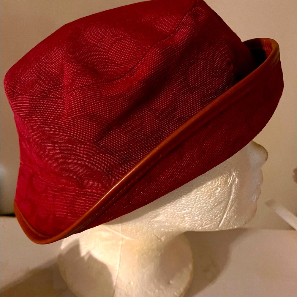 New Coach bucket Hat